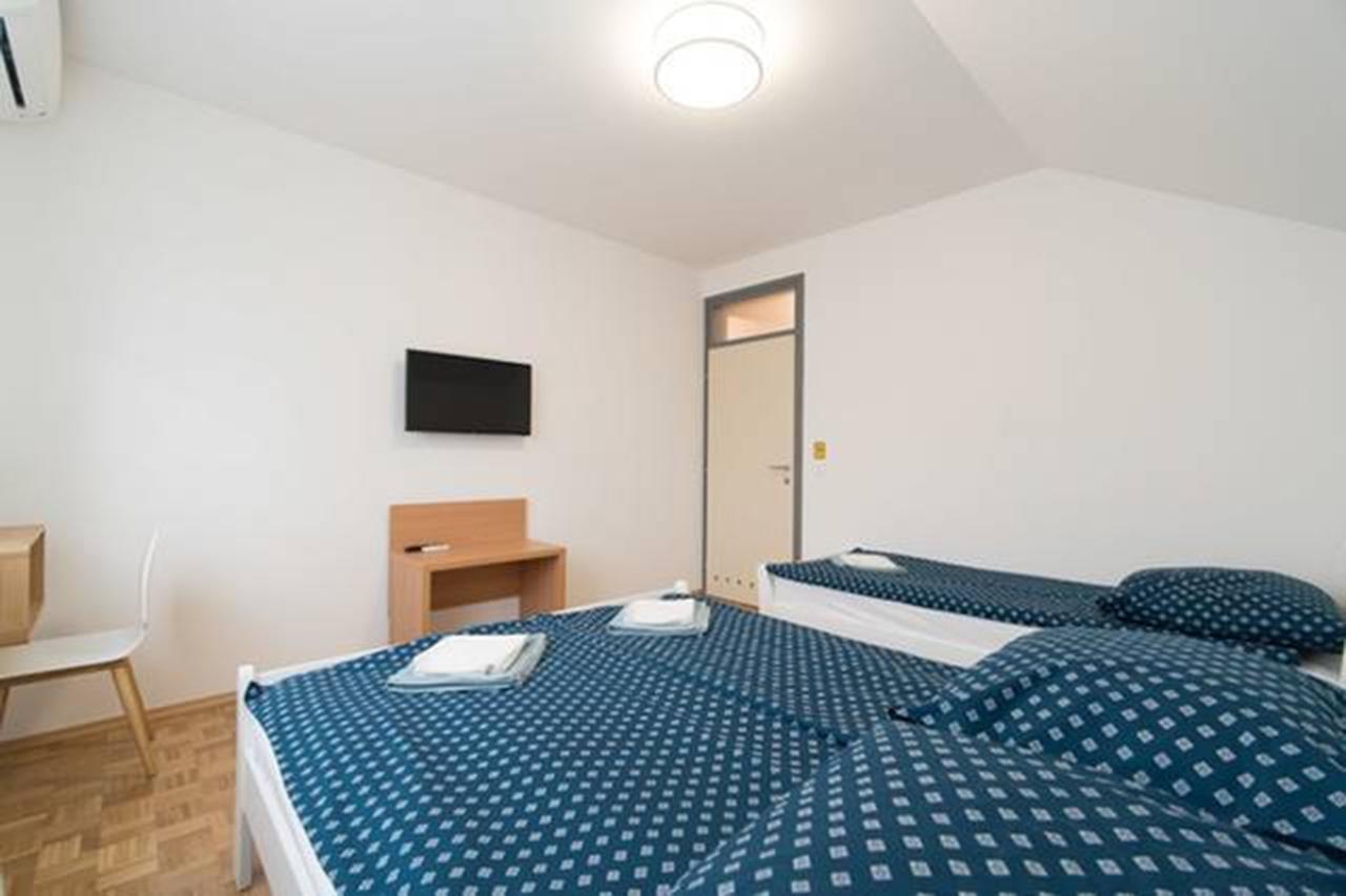 Apartment Drustveni Dom II 塞拉耶佛 外观 照片